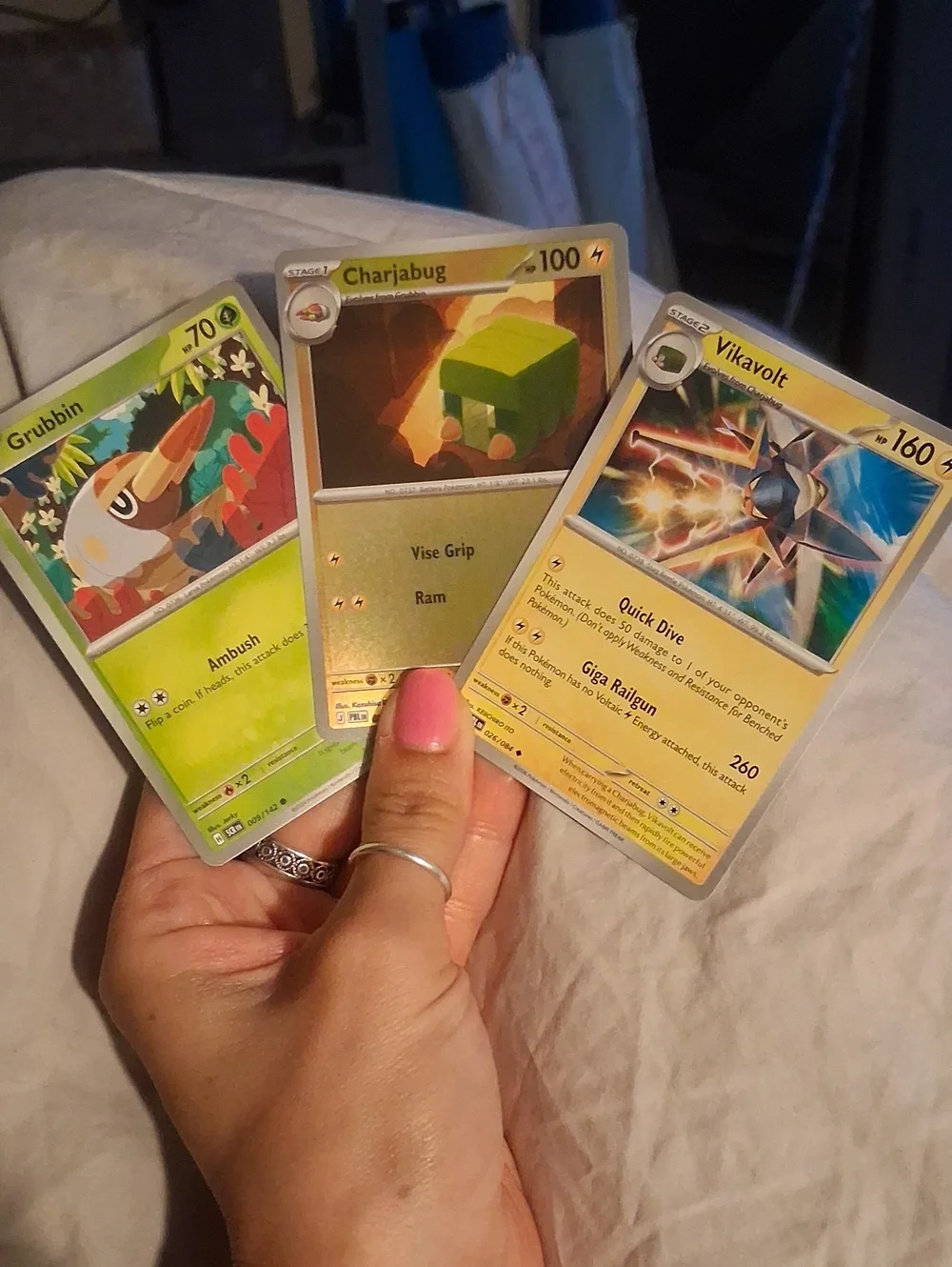 Pokemon Trading Card Lot - Yellow & Green Cards